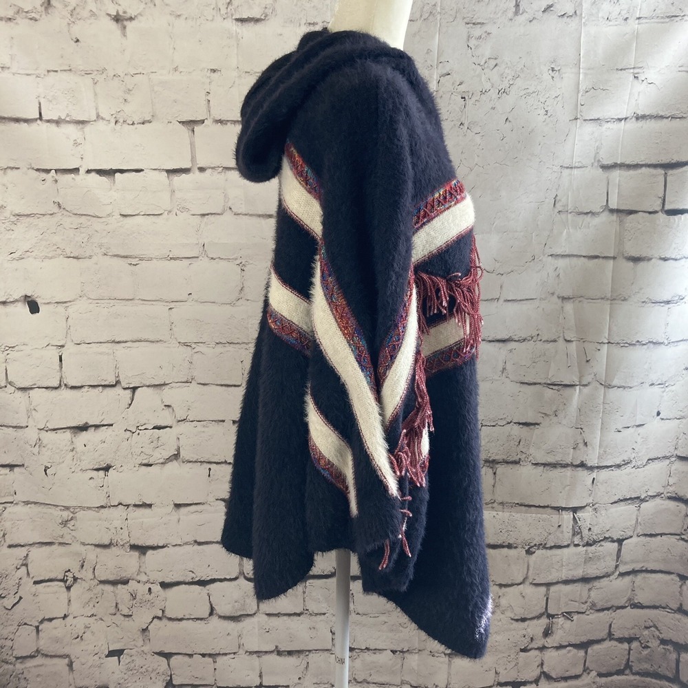 Boho Hooded Poncho Sweater Womens One Size Aztec Festival Shawl Fringe Francesca - Picture 4 of 10